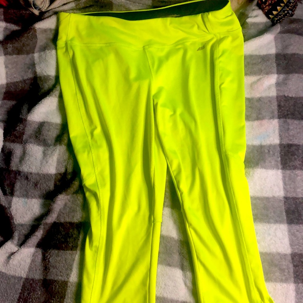 Green Athletic Pants 💚